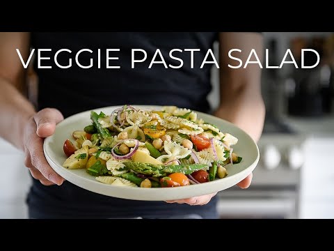 I can't believe HOW TASTY this quick Veggie Pasta Salad Recipe is!