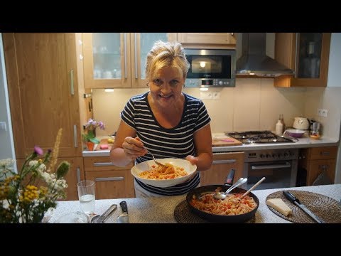 Recept na cestoviny pomodoro - cestoviny v paradajkovej omáčke s cesnakom │ Zuzana Machová